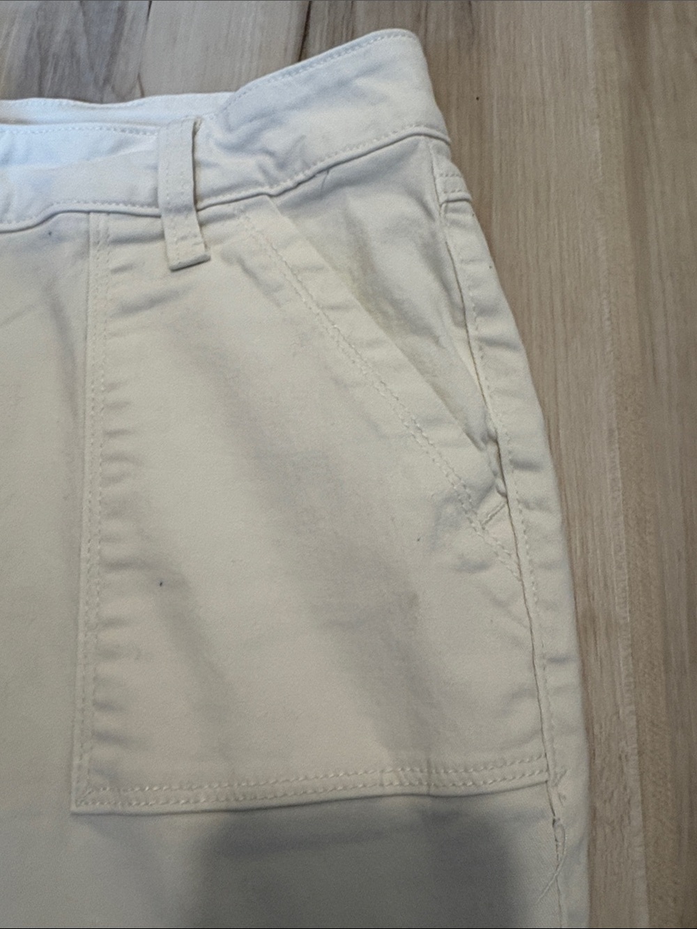 Cream Straight-Leg capris - Picture 2 of 8